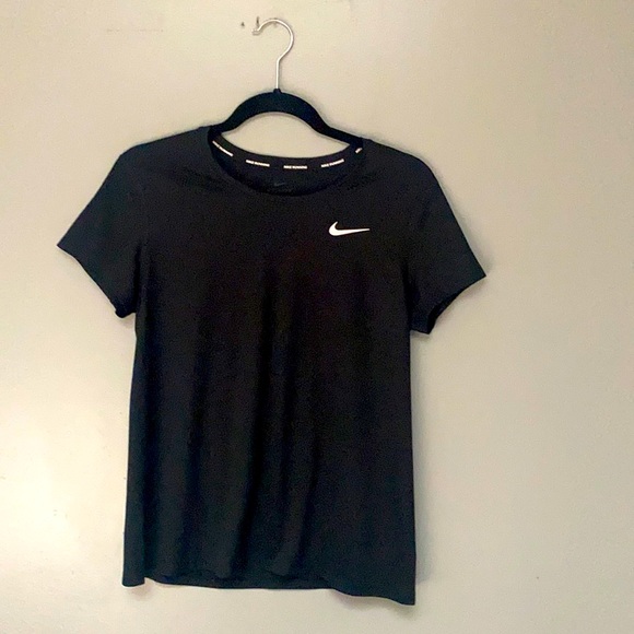 Nike Tops - NWOT Nike Running Dry Fit